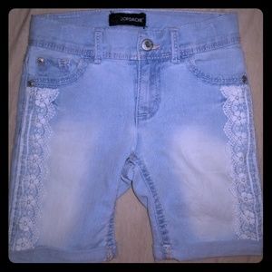 GIRLS CAPRIS WITH LACE SIZE 6